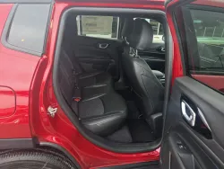 2026 Jeep Compass Latitude Altitude | Thumbnail Photo 14 of 24