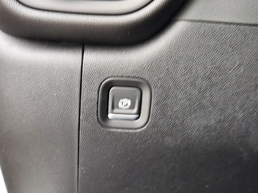 2026 GMC Sierra 2500HD Pro | Photo 15 of 24