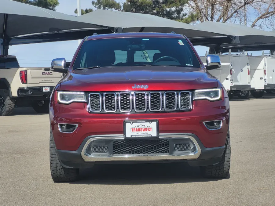 2017 Jeep Grand Cherokee Limited | Photo 1 of 32