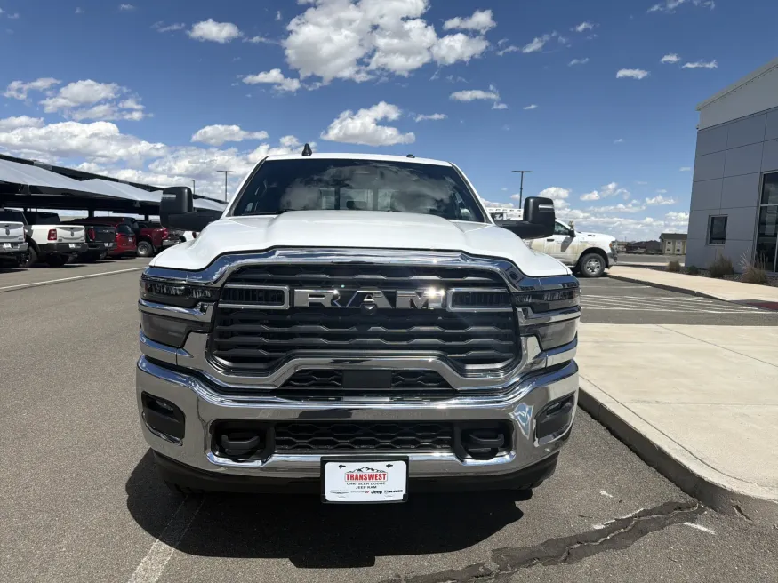 2026 RAM 2500 Tradesman | Photo 2 of 30