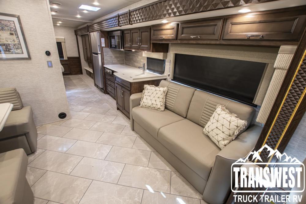2023 Newmar Bay Star 3225 | Photo 13 of 28