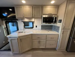 2026 Renegade Verona 40VBH | Thumbnail Photo 17 of 28