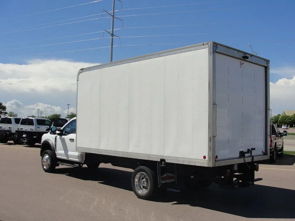 2023 Ford Super Duty F-450 XL | Photo 4 of 26