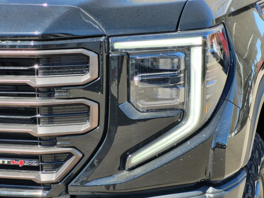 2026 GMC Sierra 1500 AT4X | Photo 7 of 27