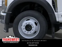 2026 Ford Super Duty F-550 | Thumbnail Photo 19 of 22