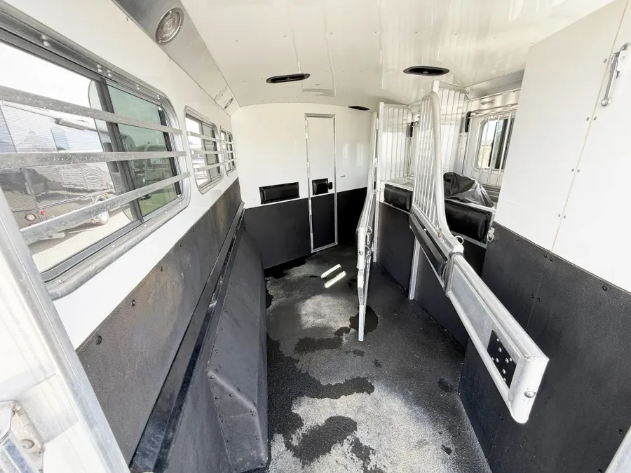 2010 4 Star 3HGN | Photo 15 of 17