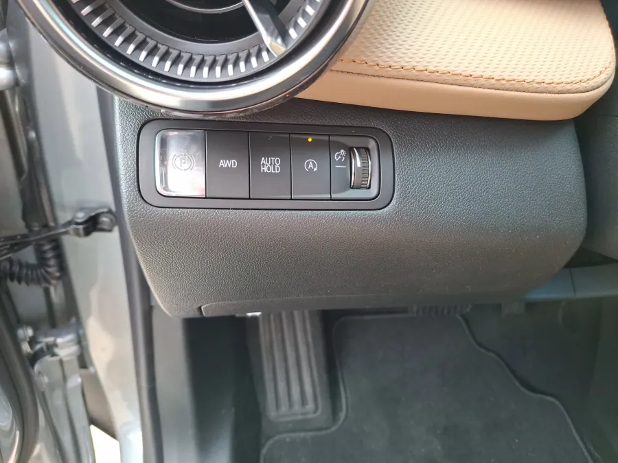 2026 Chevrolet Equinox AWD ACTIV | Photo 16 of 22