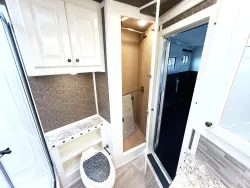 2025 Cimarron Norstar 3HLQ | Thumbnail Photo 14 of 33