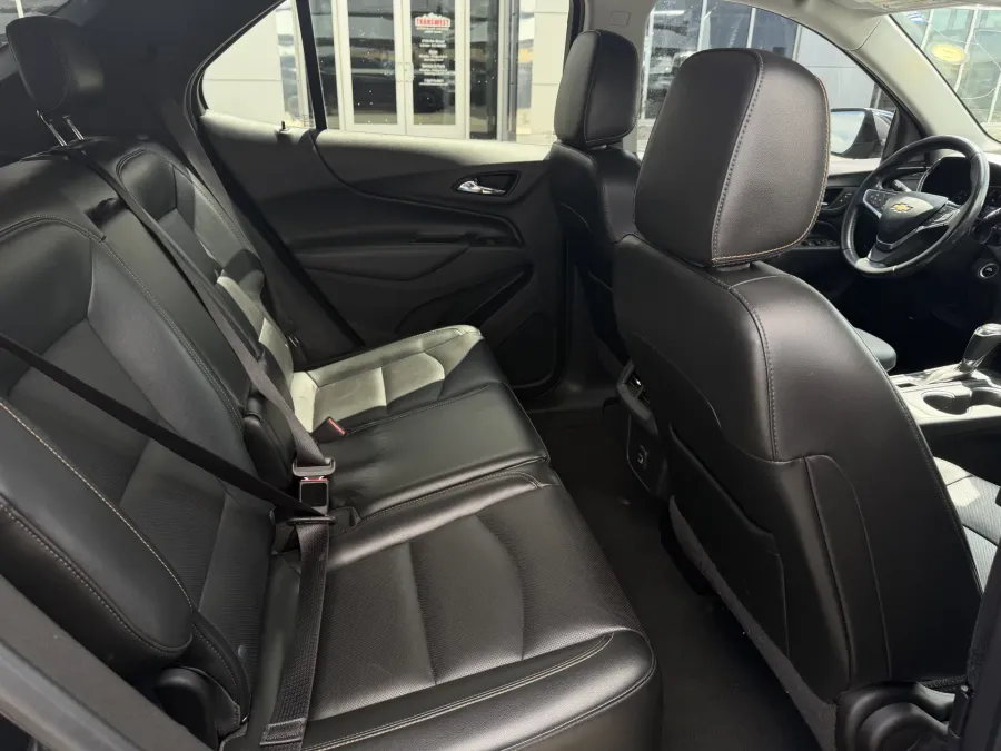 2020 Chevrolet Equinox LT | Photo 9 of 18