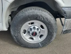 2025 GMC Savana Commercial Cutaway | Thumbnail Photo 9 of 20