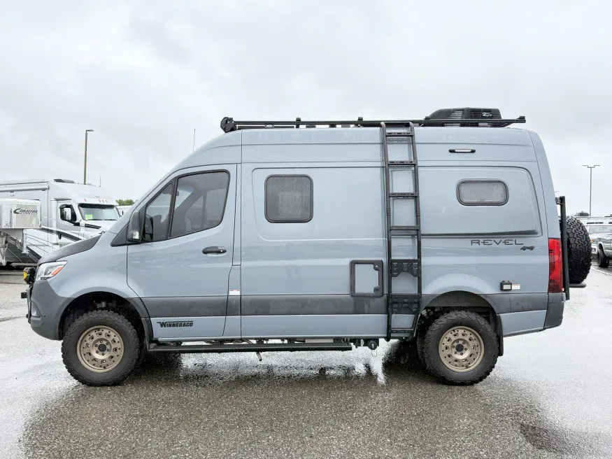 2023 Winnebago Revel 44E | Photo 19 of 20