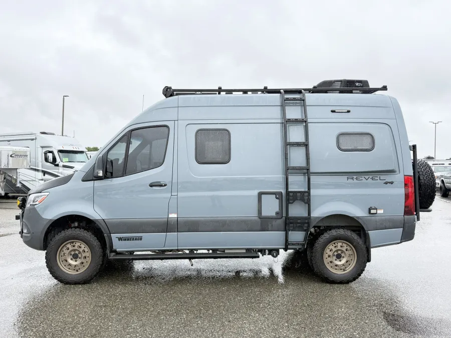 2023 Winnebago Revel 44E | Photo 19 of 20