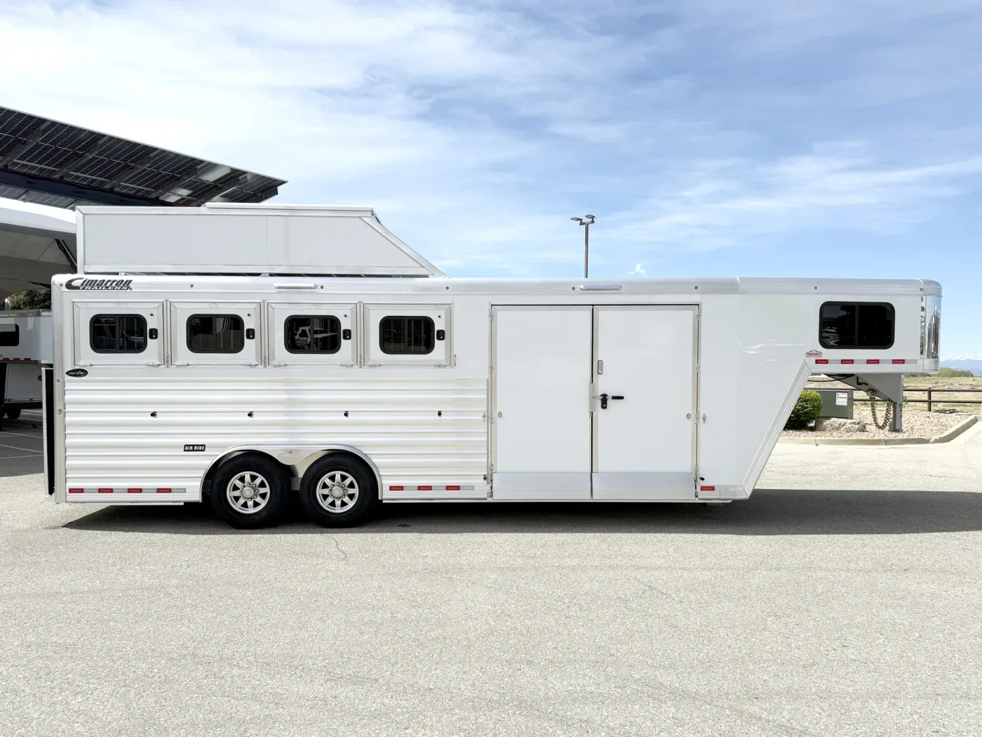 2027 Cimarron Norstar 4HGN | Photo 3 of 23