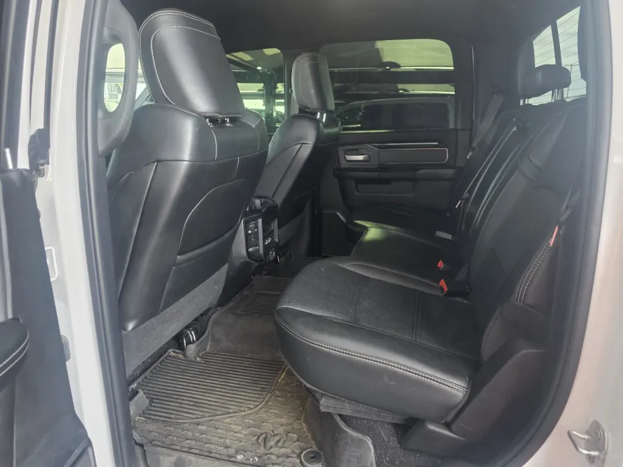 2025 Jeep Grand Cherokee Altitude | Photo 24 of 31