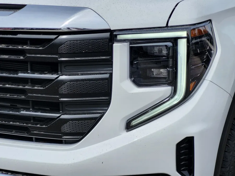 2026 GMC Sierra 1500 Pro | Photo 7 of 24