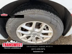 2024 Chrysler Pacifica Touring L | Thumbnail Photo 16 of 24