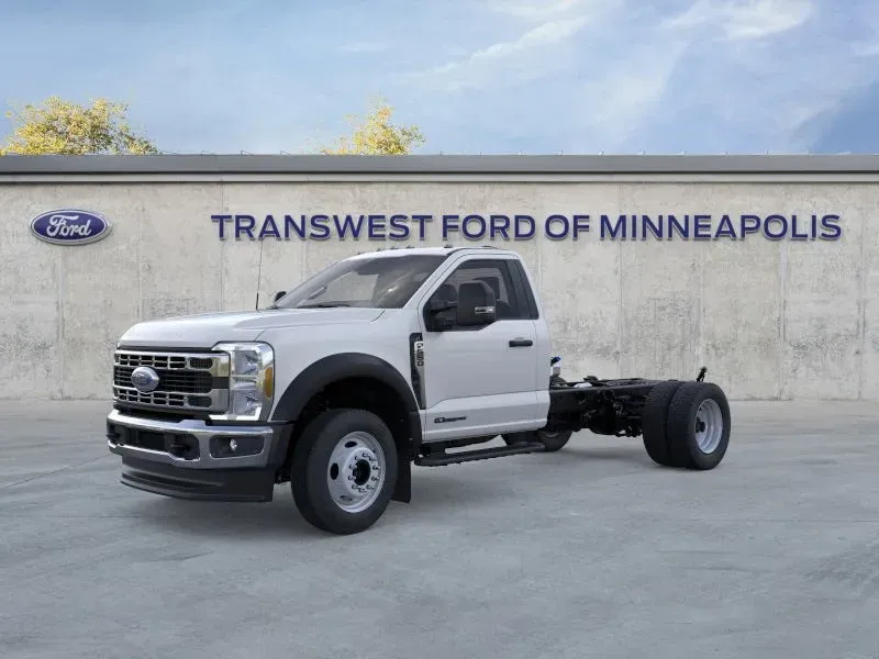 2025 Ford Super Duty F-550 