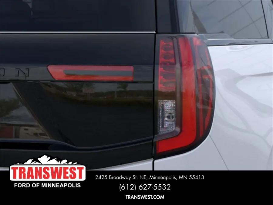 2025 Ford Expedition | Photo 20 of 23