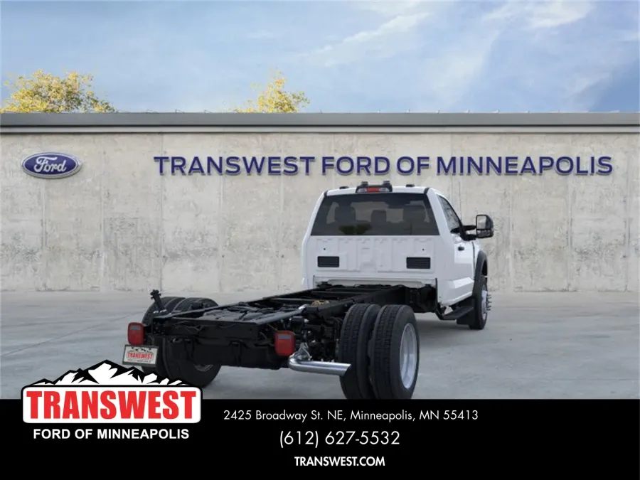 2025 Ford Super Duty F-550 | Photo 8 of 22