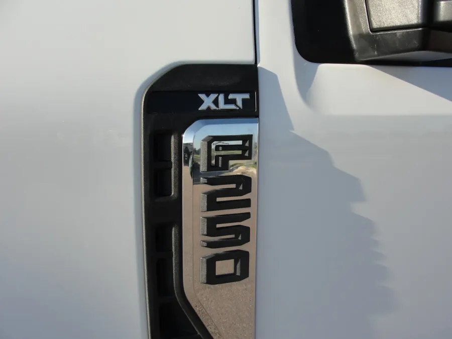 2024 Ford F250 | Photo 6 of 18
