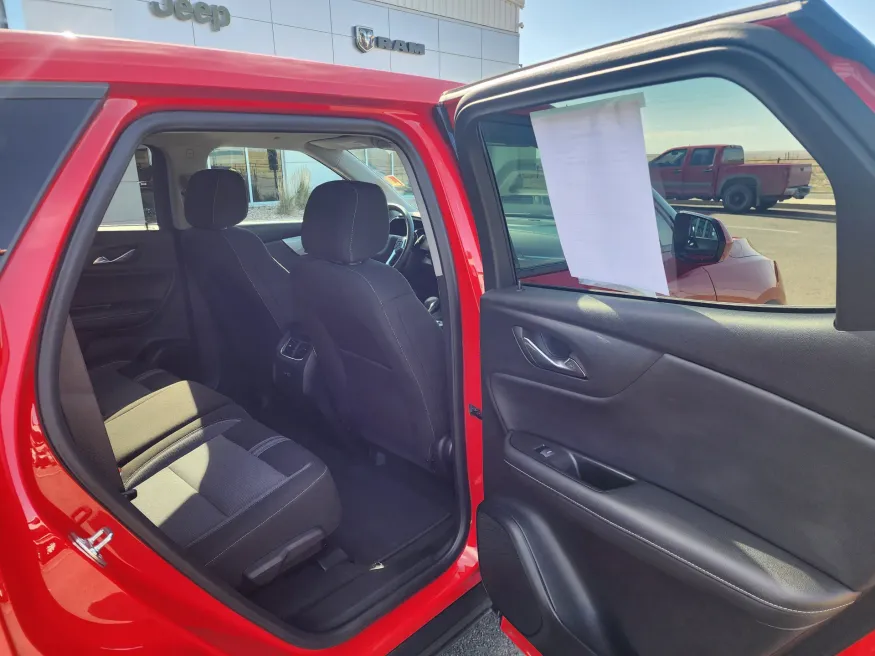 2023 Chevrolet Blazer LT | Photo 13 of 24