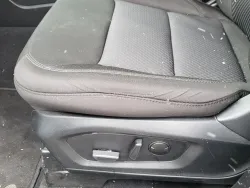 2023 Ford Explorer XLT | Thumbnail Photo 21 of 32