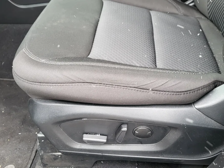 2023 Ford Explorer XLT | Photo 21 of 32