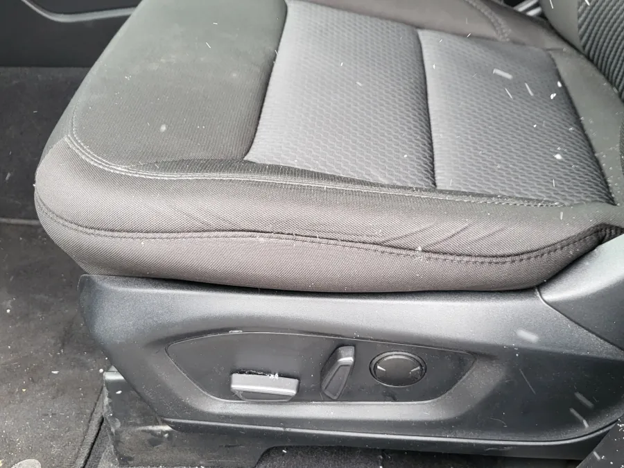 2023 Ford Explorer XLT | Photo 21 of 32