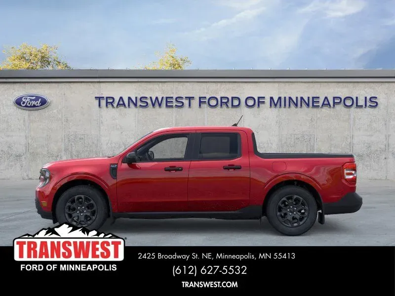 2026 Ford Maverick XLT | Photo 2 of 24