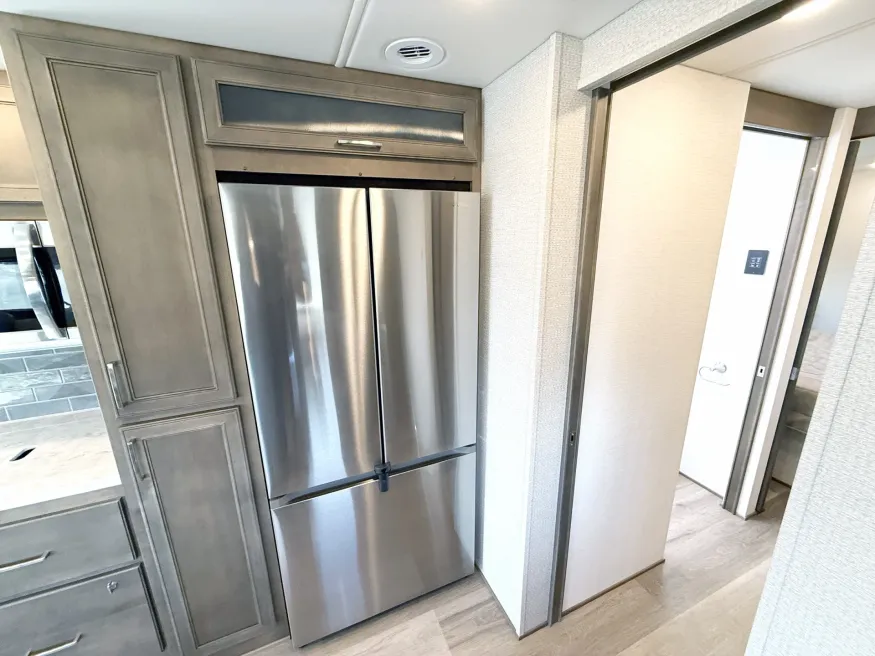 2026 Renegade Verona 36VSB | Photo 13 of 29