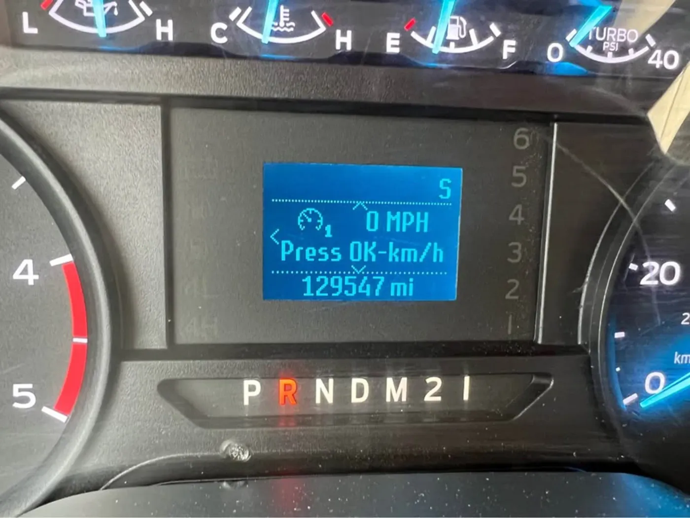 2018 Ford Super Duty F-550 XL | Photo 2 of 21