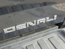 2018 GMC Sierra 2500HD Denali | Thumbnail Photo 7 of 23