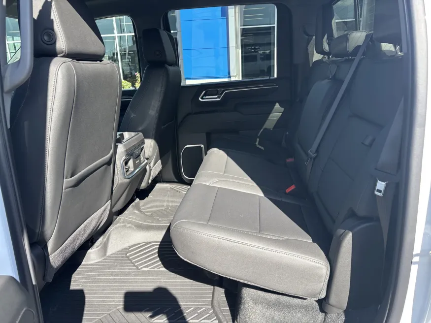 2026 Chevrolet Silverado 2500HD LTZ | Photo 9 of 20