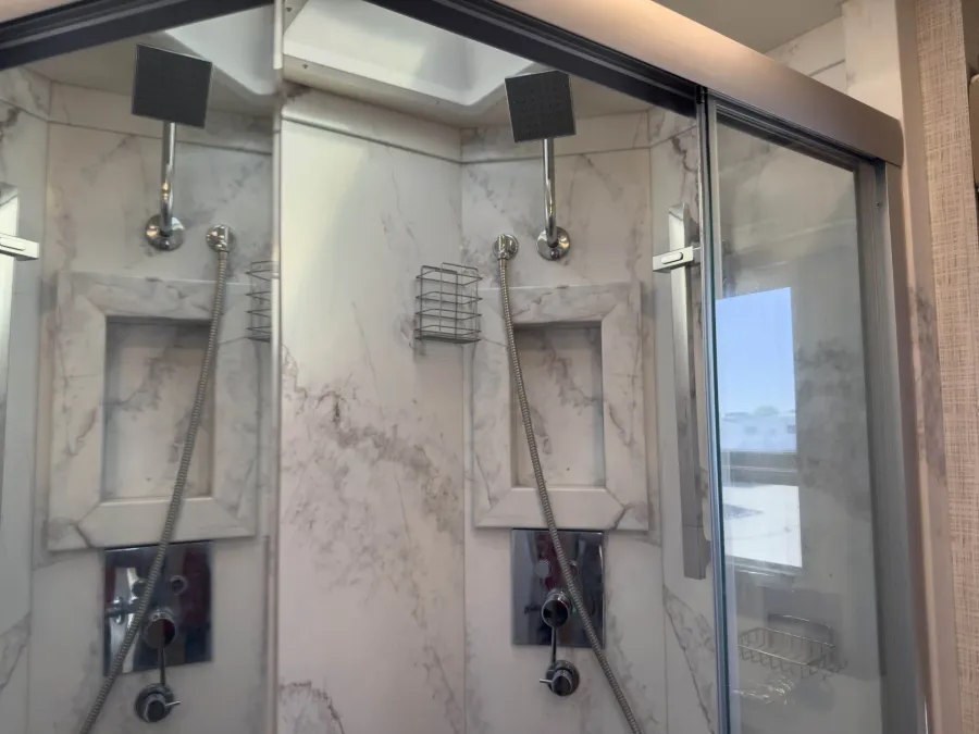 2021 Newmar Ventana 3412 | Photo 24 of 39