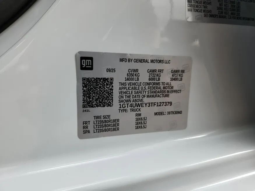 2026 GMC Sierra 3500HD Denali | Photo 30 of 31