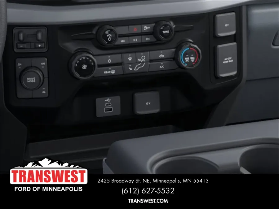 2025 Ford Super Duty F-550 | Photo 15 of 22