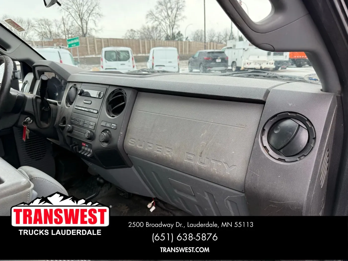 2011 Ford Super Duty F-350 XL | Photo 5 of 20