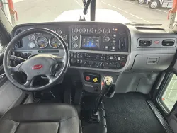2020 Peterbilt 389 | Thumbnail Photo 32 of 34