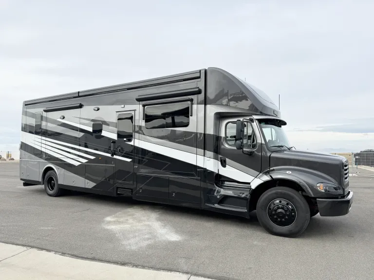 2026 Newmar Super Star 4159