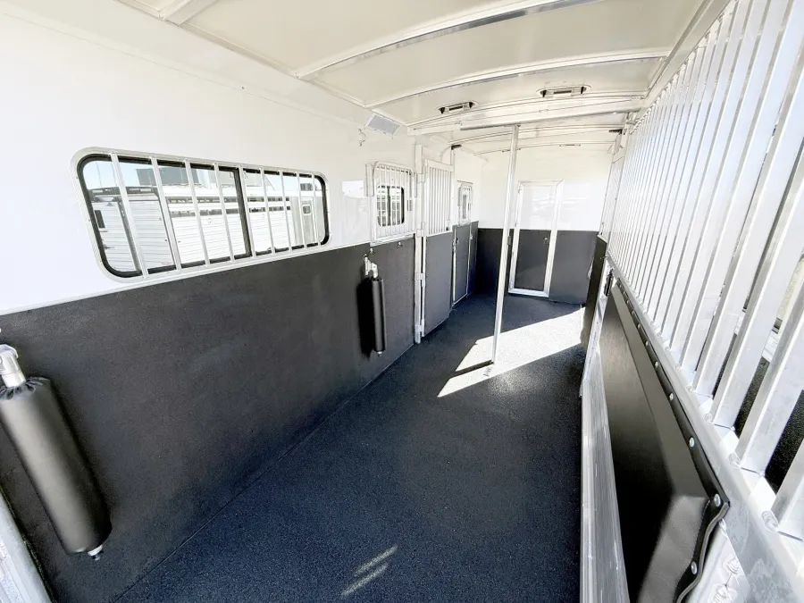 2026 Cimarron Norstar Warmblood 2 + 1 | Photo 14 of 22