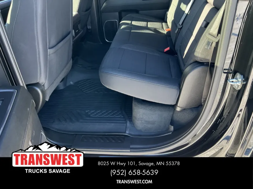 2024 Chevrolet Silverado 3500HD LT | Photo 5 of 15