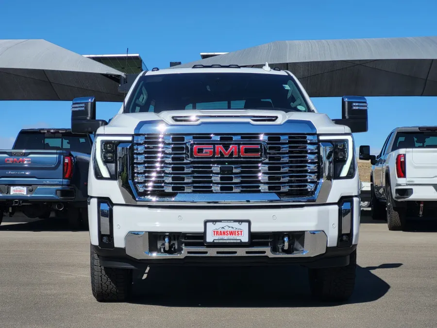 2026 GMC Sierra 2500HD Denali | Photo 1 of 25
