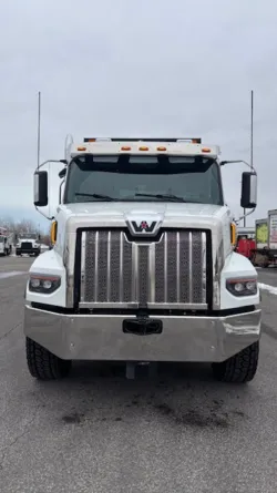 2027 Western Star 47X | Thumbnail Photo 2 of 12