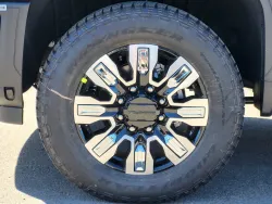 2026 GMC Sierra 2500HD Denali | Thumbnail Photo 9 of 25