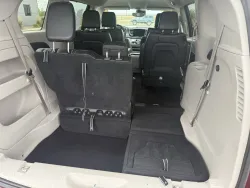 2023 Chrysler Pacifica Touring L | Thumbnail Photo 8 of 24