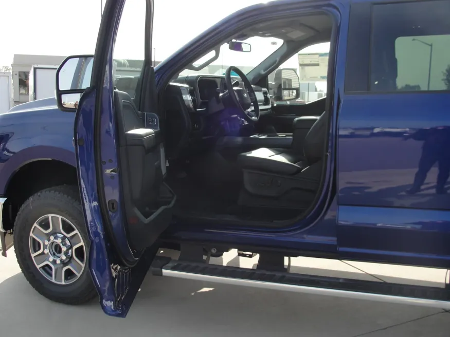 2026 Ford F250 | Photo 7 of 16