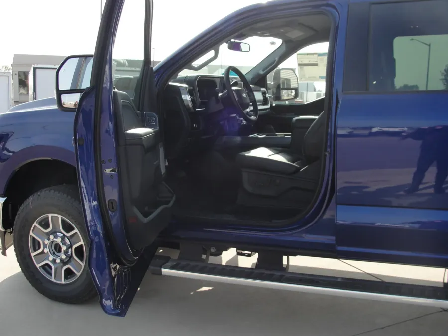 2026 Ford F250 | Photo 7 of 16