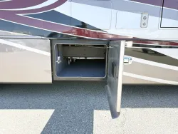 2017 Tiffin Allegro Breeze 32BR | Thumbnail Photo 23 of 27