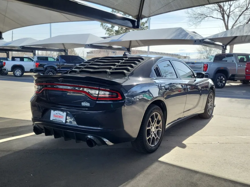 2018 Dodge Charger GT | Photo 3 of 35