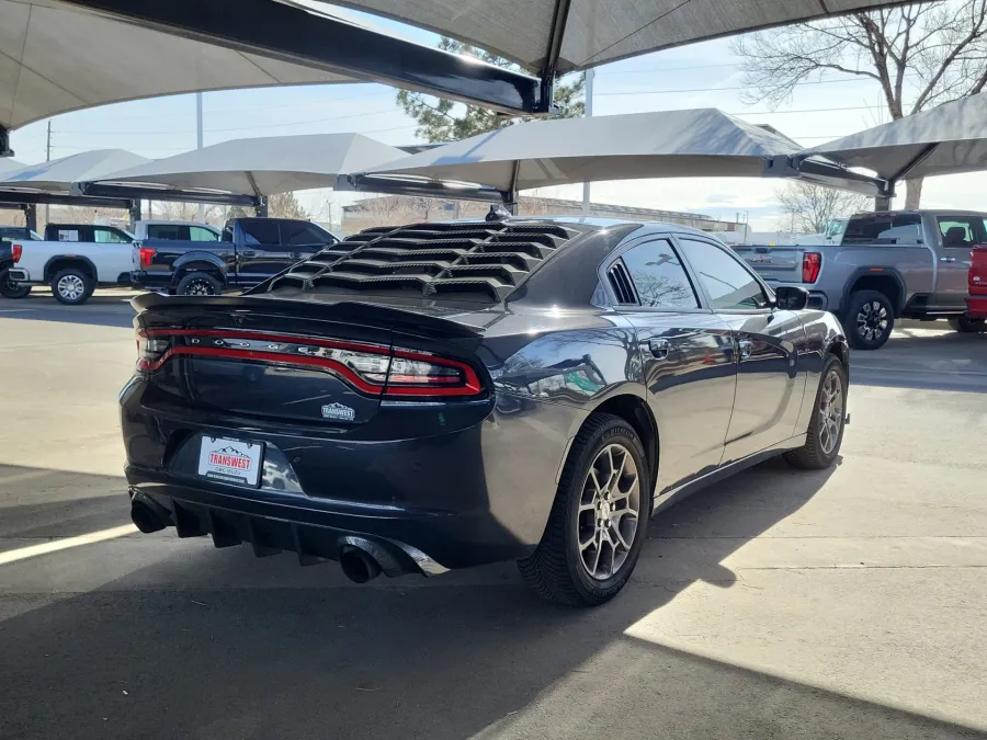 2018 Dodge Charger GT | Photo 3 of 35